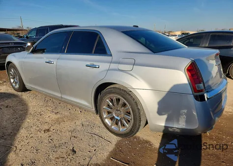 2012 Chrysler 300 Limited z USA, uszkodzony, nr VIN 2C3CCACG8CH224009